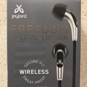 Jaybird earbuds